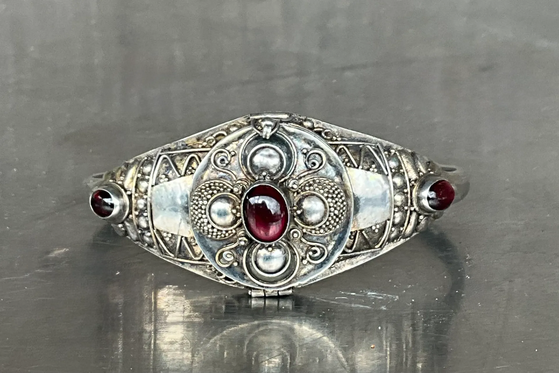 Vintage Sterling Silver Cleopatra Poison Locket Cuff Bracelet - Detail view