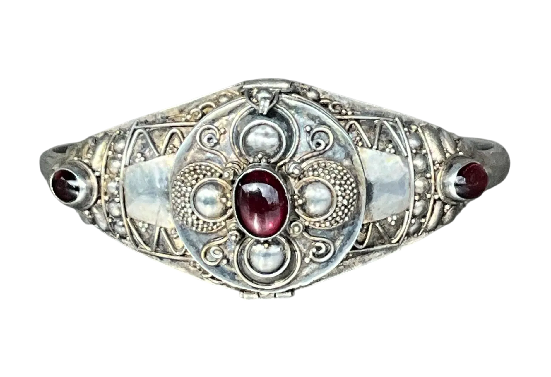 Vintage Sterling Silver Cleopatra Poison Locket Cuff Bracelet