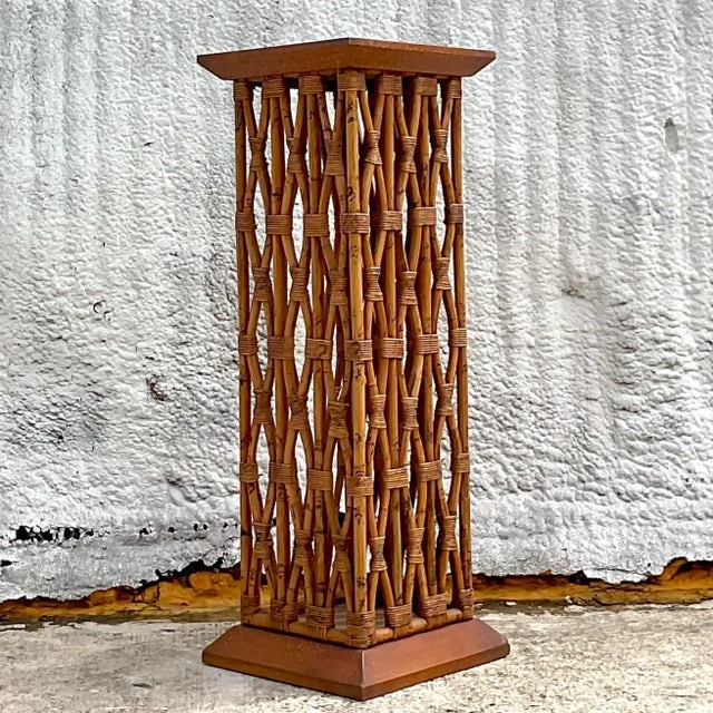 Vintage Coastal Trellis Rattan Pedestal - Detail view