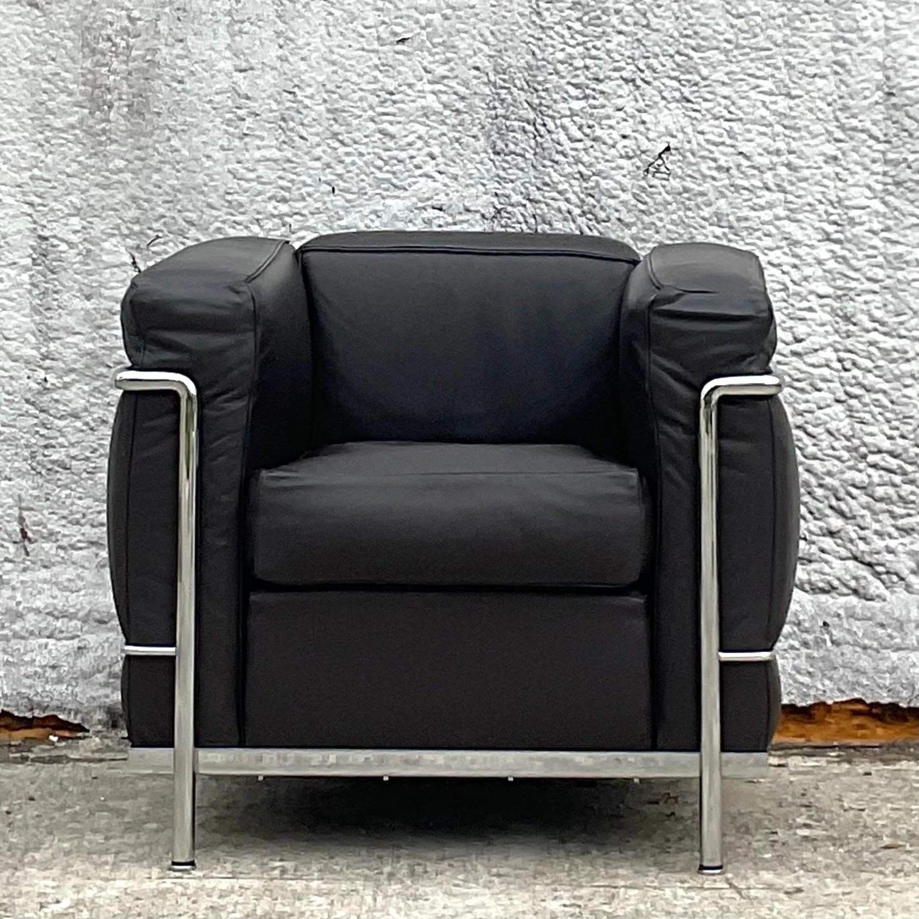 Vintage Italian Contemporary Cassina Lc2 Petite Modele Corbusier Leather Chair and Ottoman - Set of 2 - Back view
