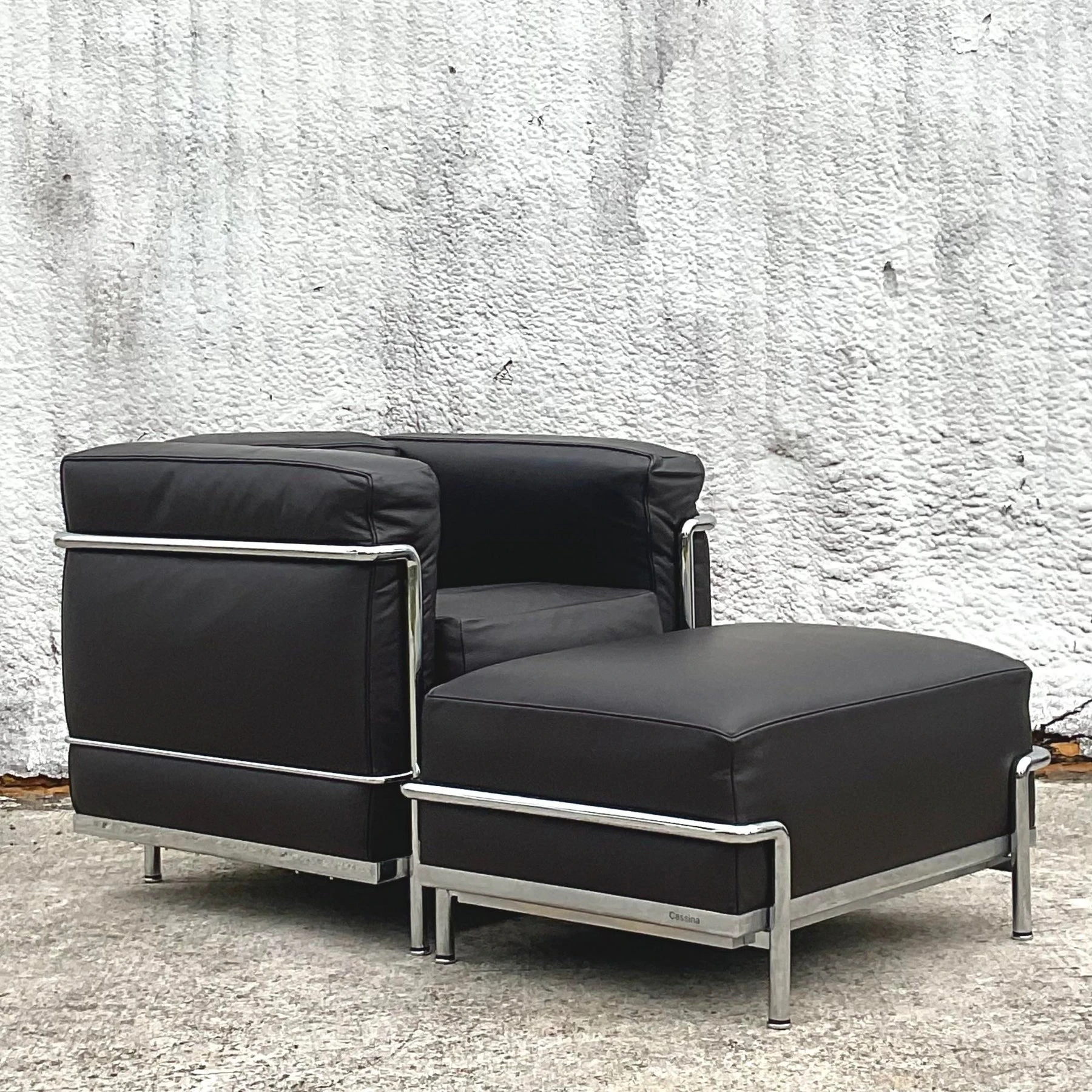 Vintage Italian Contemporary Cassina Lc2 Petite Modele Corbusier Leather Chair and Ottoman - Set of 2 - Detail view