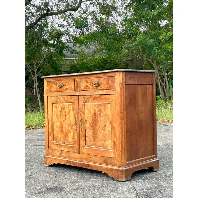 Vintage Boho 19th Century Burl Sideboard - Detail view