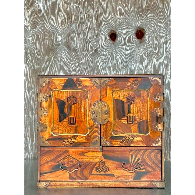 Vintage Asian Marquetry Tansu Table Cabinet - Detail view