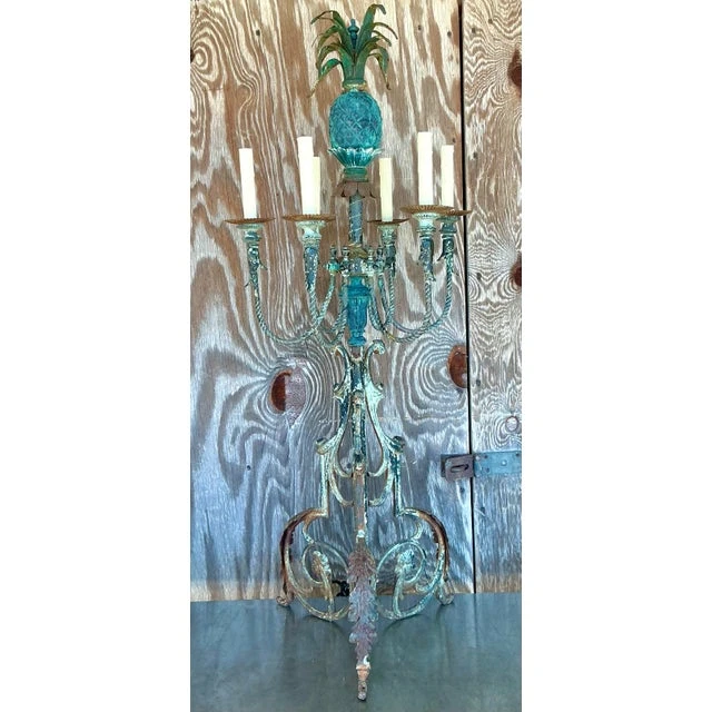 Vintage Coastal Wrought Iron Verdigris Pineapple Lamp - Detail view