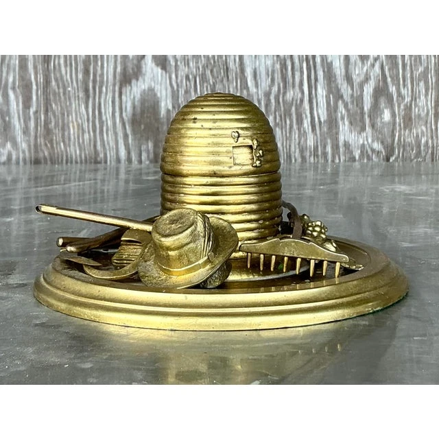 Vintage Boho Brass Honey Pot - Detail view