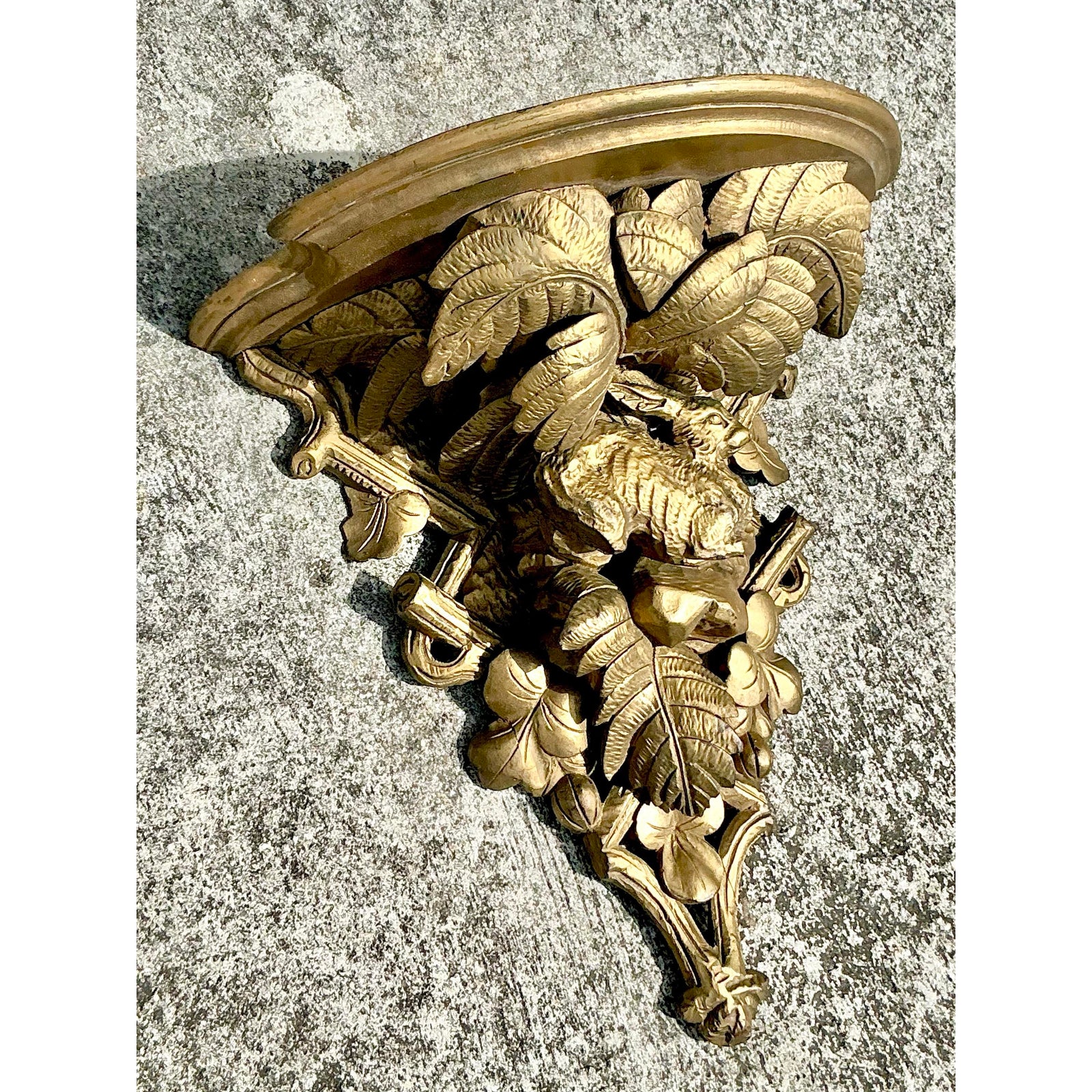 Vintage Regency Carved Wood Gilt Bracket - Side view