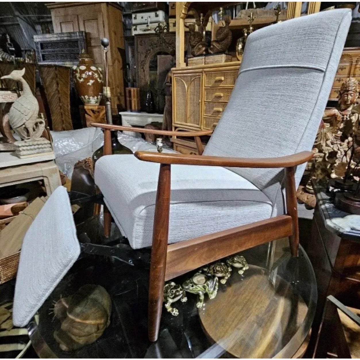 Vintage Boho Milo Baughman for Thayer Coggin Reclining Lounge Chair - Side view
