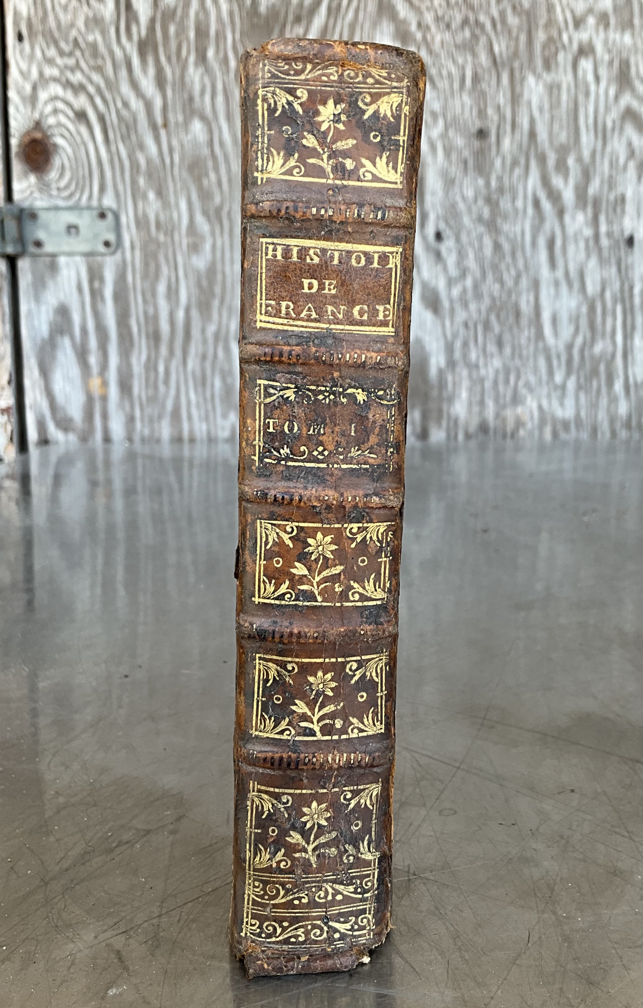 Vintage Histoire De France (1760s) - Side view