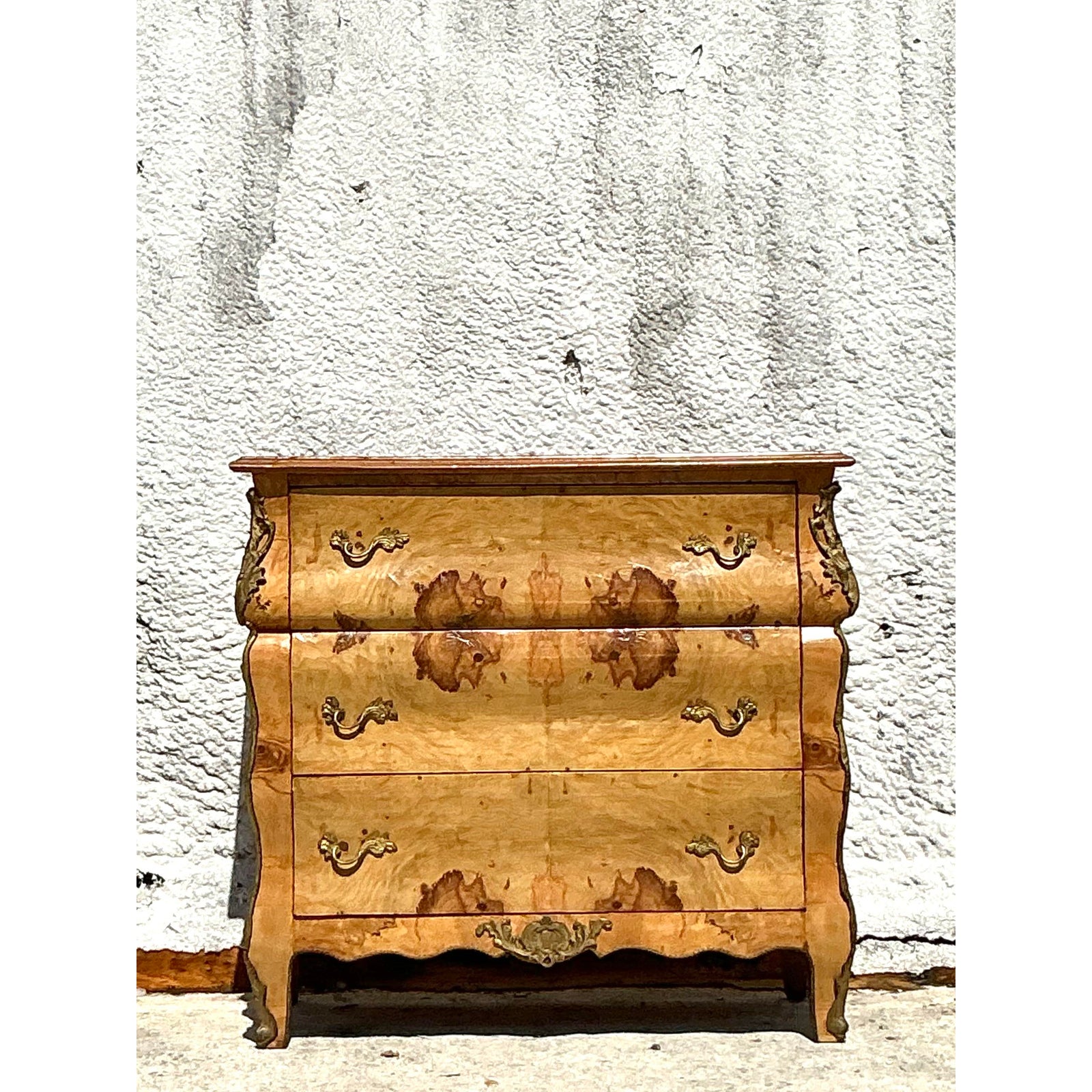 Vintage Boho Burl and Ormolu Chest of Drawers - Detail view