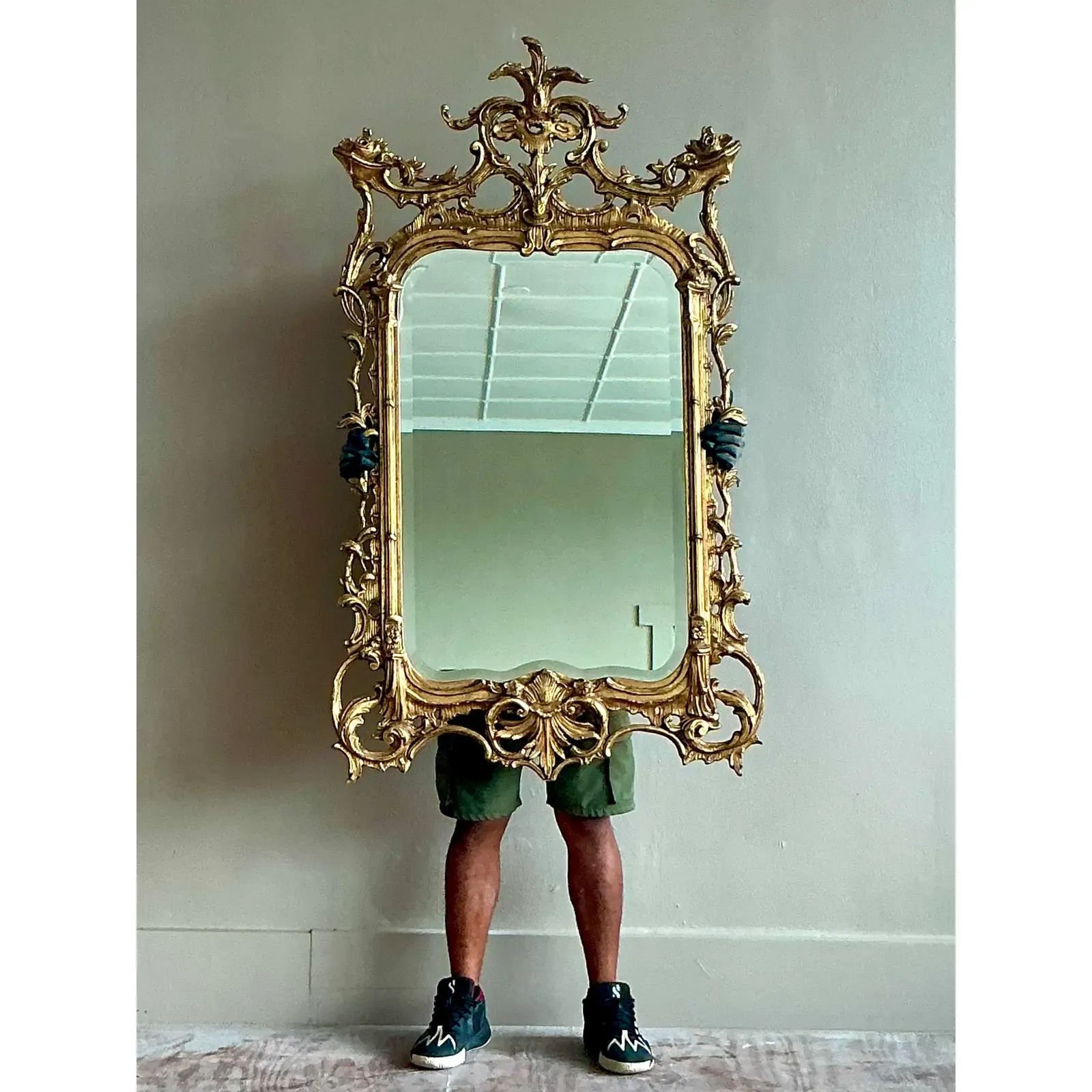 Vintage Regency Gilt Mirror - Detail view