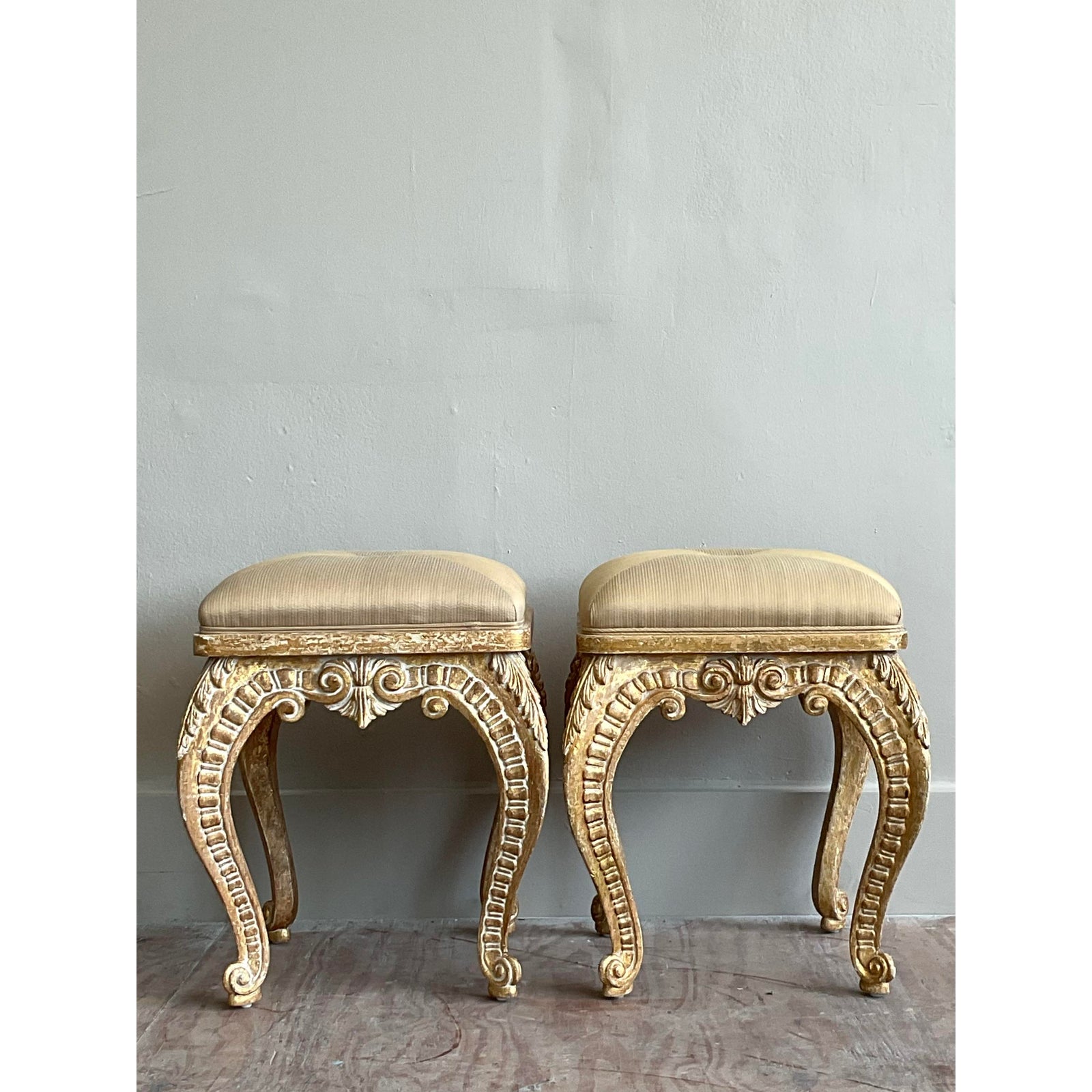 Vintage Italian Casa De Arte Paoletti Carved Stools - A Pair - Detail view