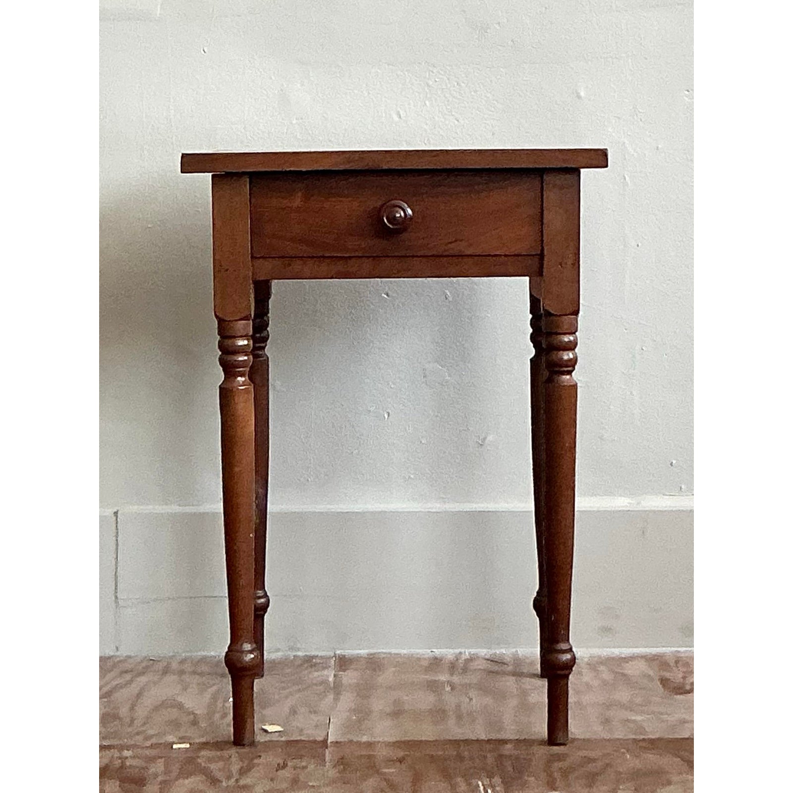 Vintage Traditional Turned Wood. Nightstand - Detail view