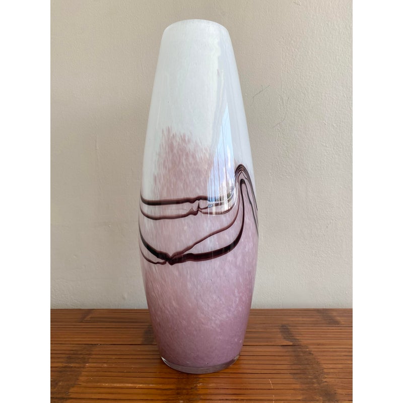 Vintage Boho Hand-Blown Art Glass Vase - Detail view