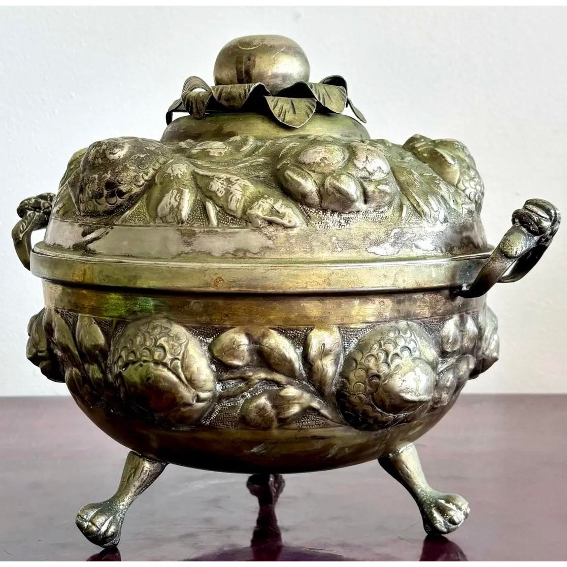 Vintage Regency Ornate Hammered Silver Fruit Tureen - Detail view
