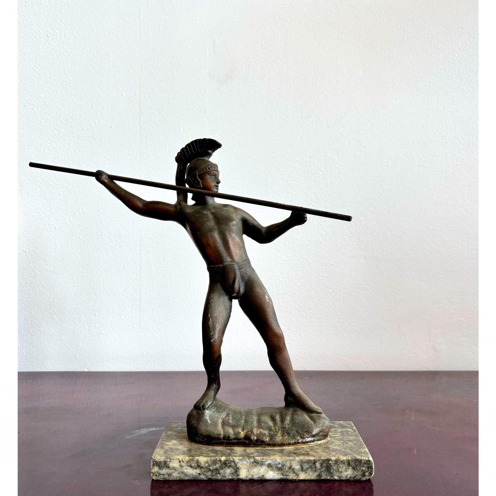 Vintage Grand Tour Bronze Gladiator Statue - Detail view
