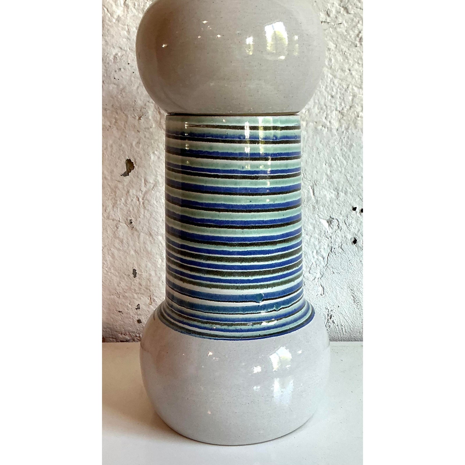 Vintage Mid 20th Century Martz Hand Painted Table Lamp - Back view