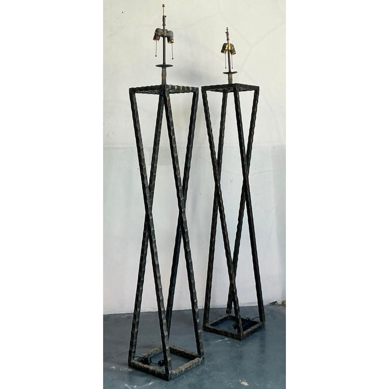 Vintage Boho Brutalist Floor Lamps - Set of 2 - Detail view