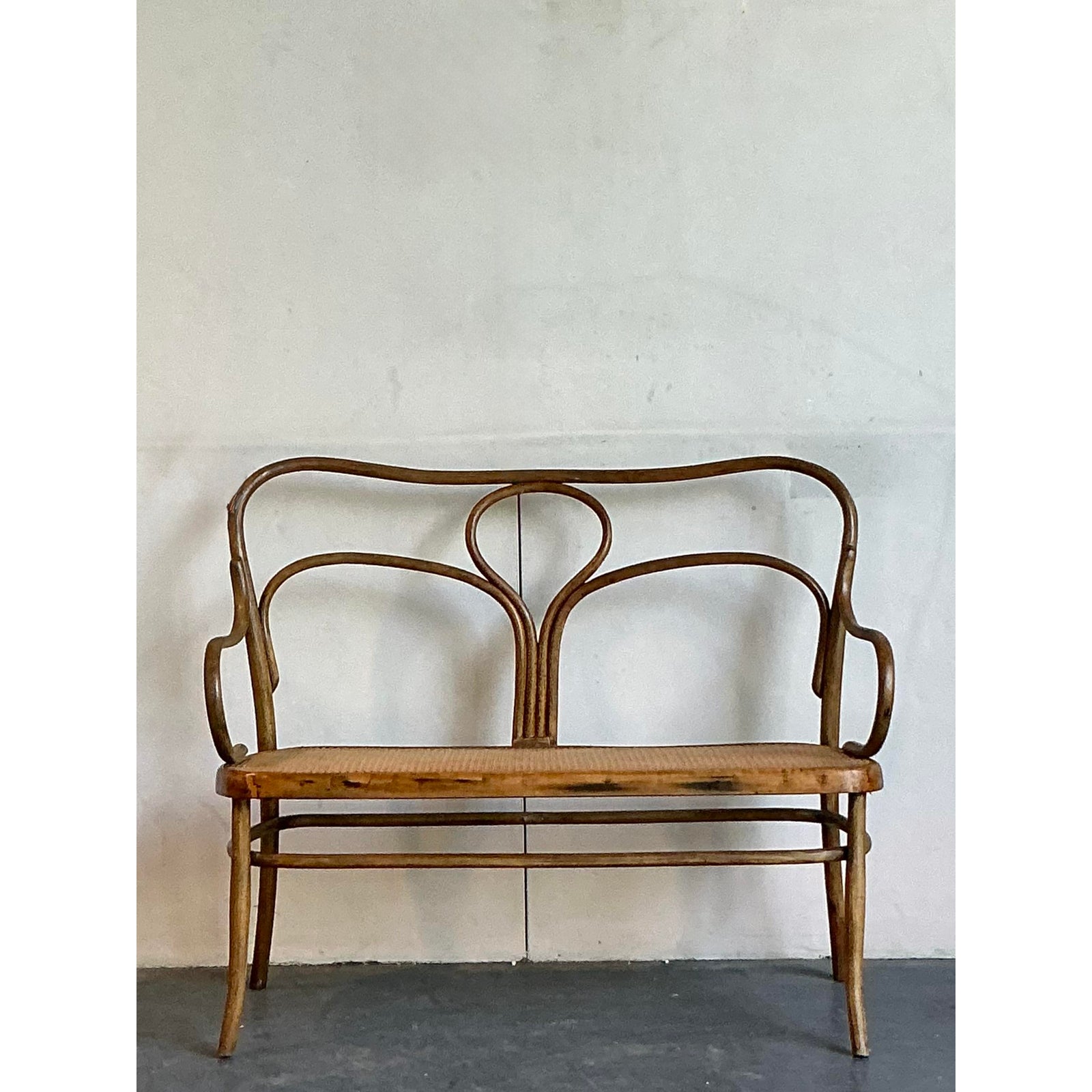 Vintage Mid-Century Modern Bent Wood Bench After Thonet - Detail view