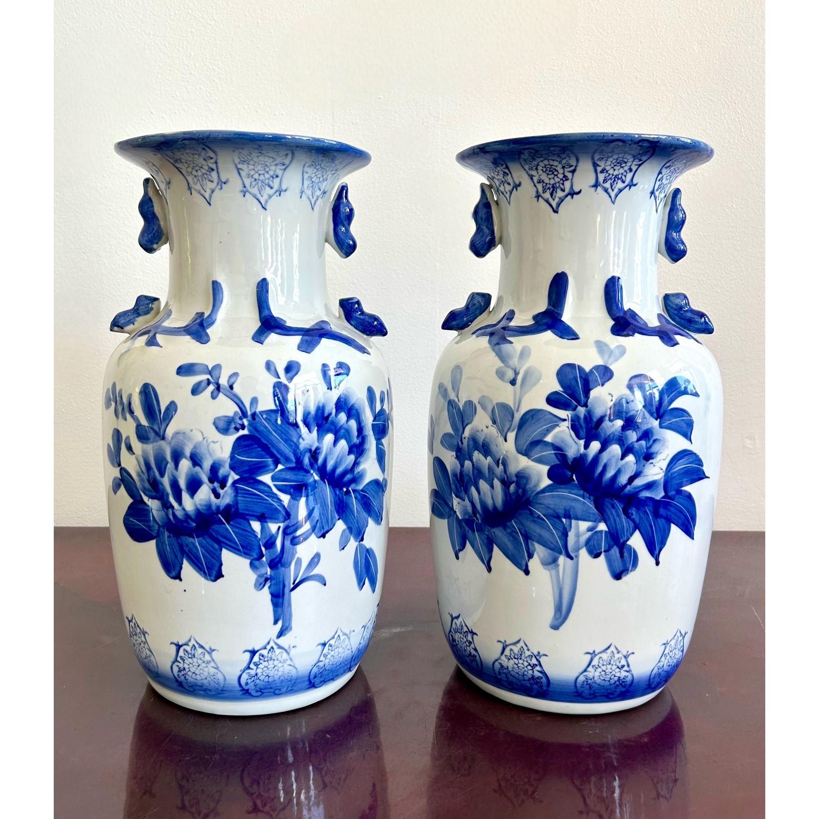 Vintage Blue and White Porcelian Vase Pair - Detail view