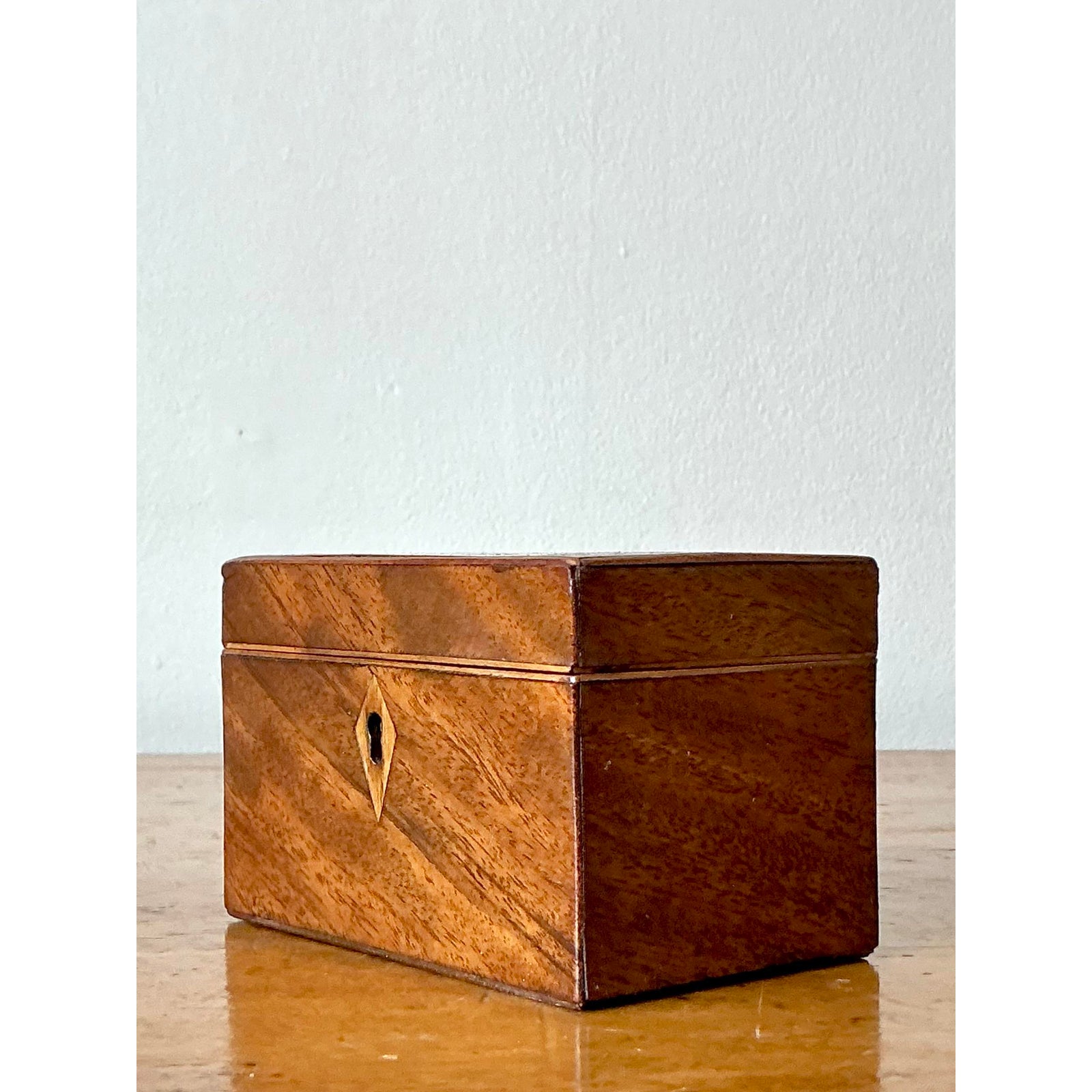 Vintage Regency Petite Two Chamber Box - Detail view