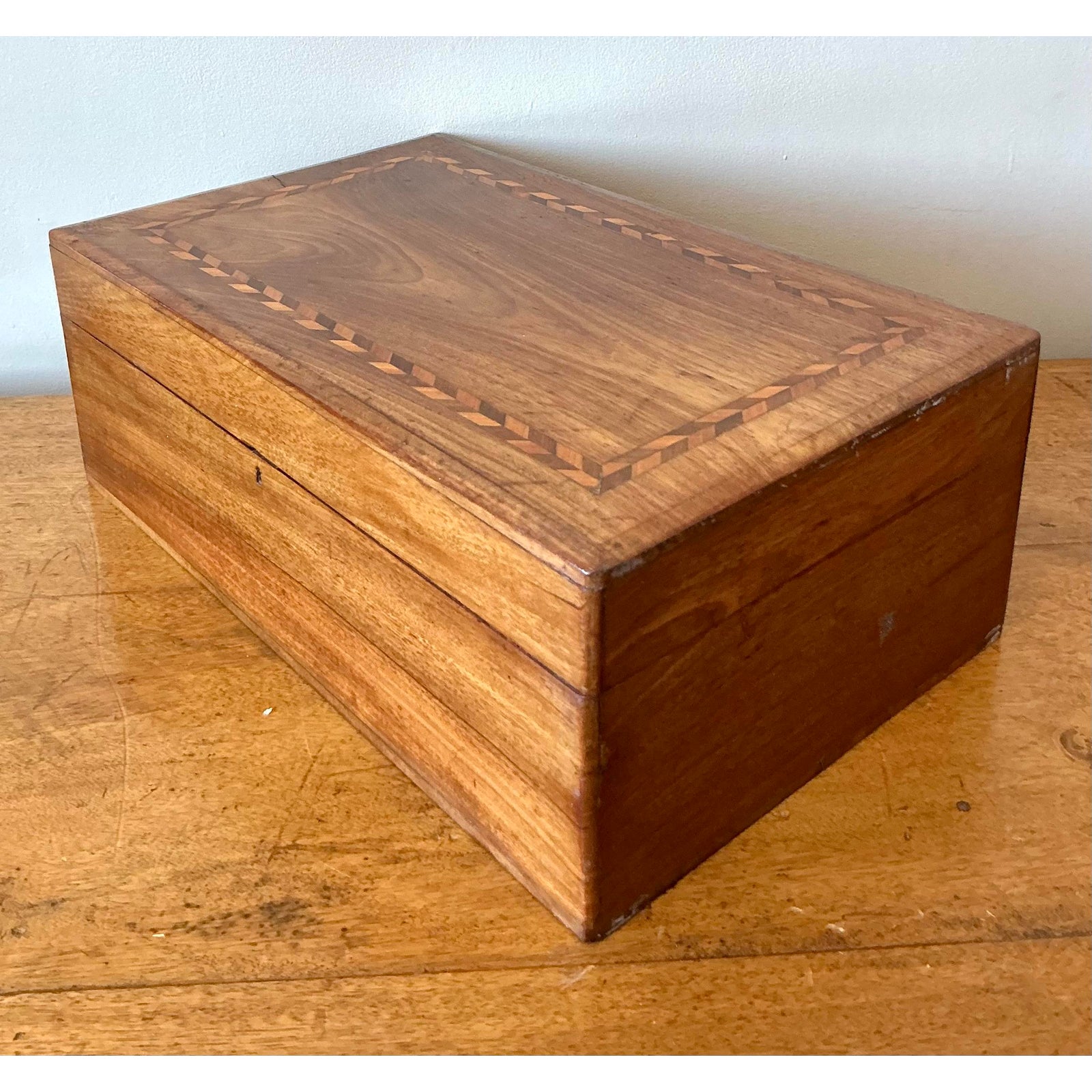 Vintage Boho Large Marquetry Box - Detail view