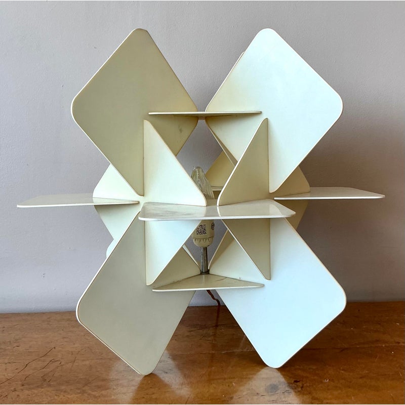 Vintage Boho Origami Resin Table Lamp - Detail view