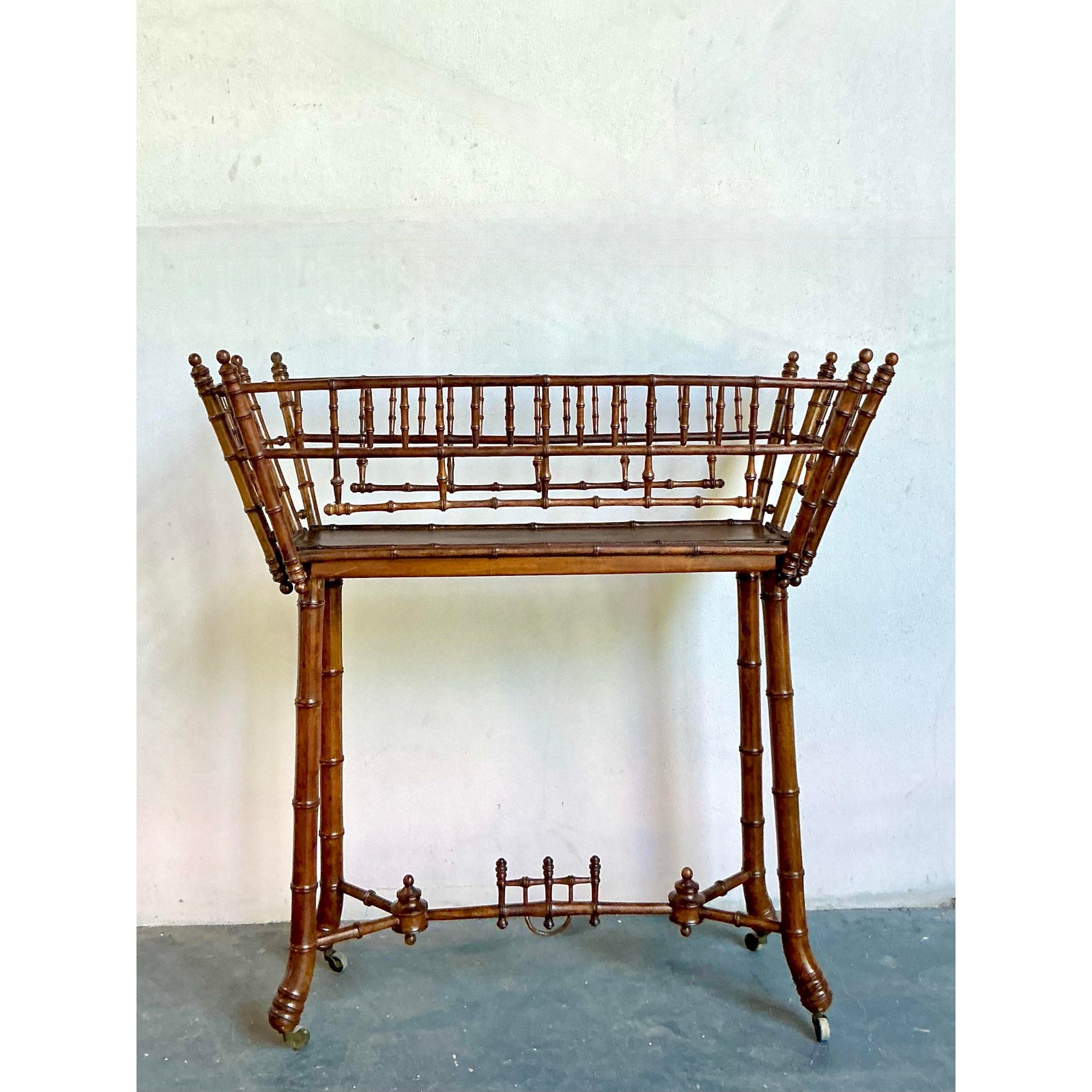 Vintage Regency Carved Bamboo Jardinere - Detail view