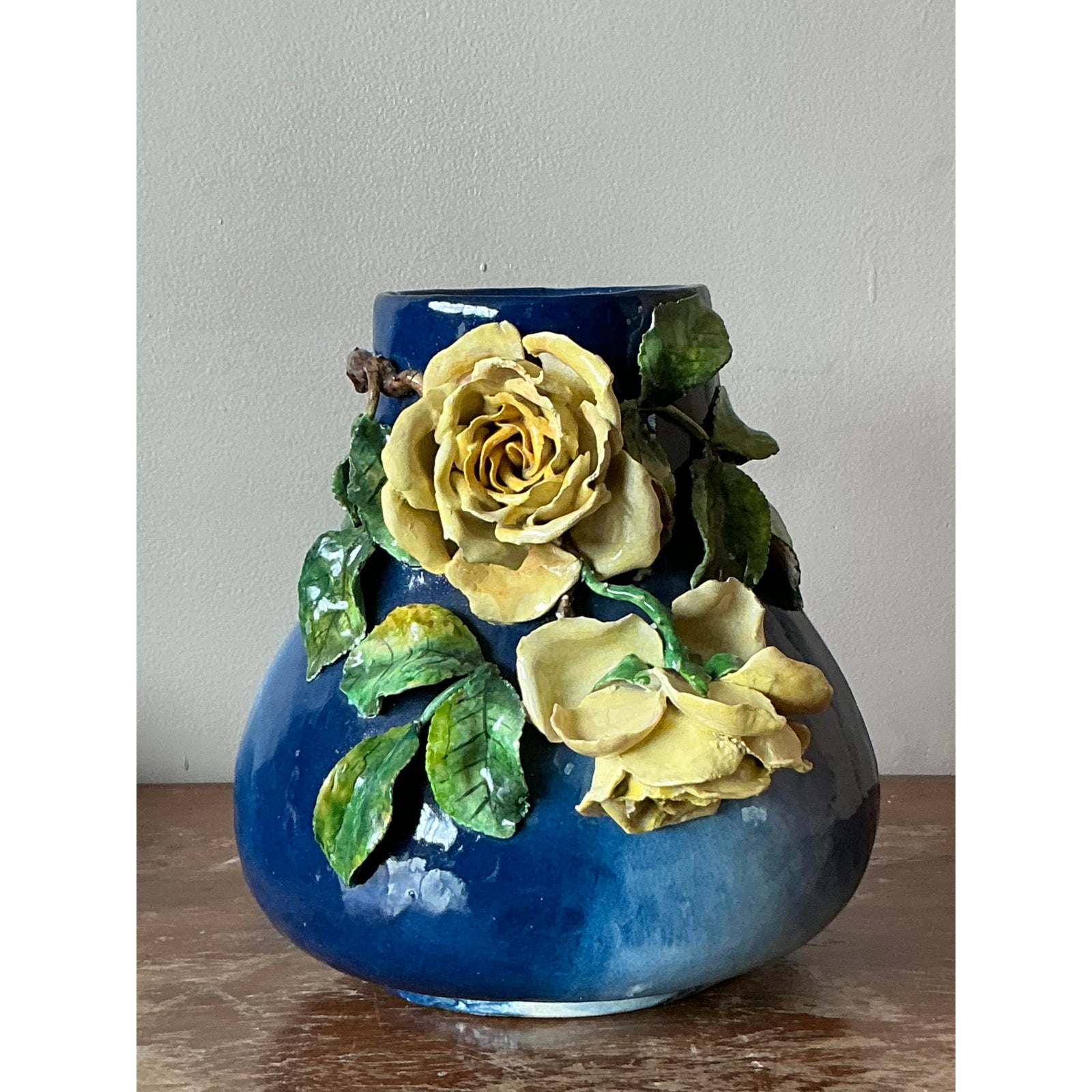Vintage Regency French Majolica Roses Vase - Detail view