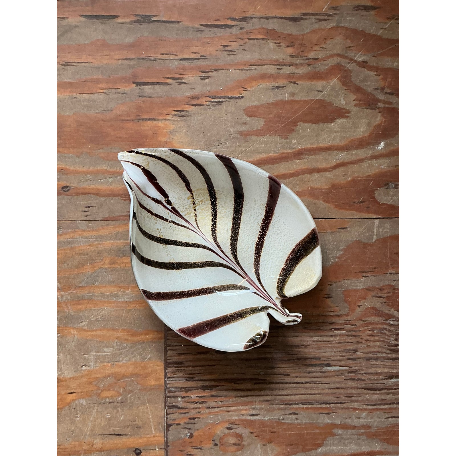 Vintage Italian Striped Glass Bowl After Murano - Detail view