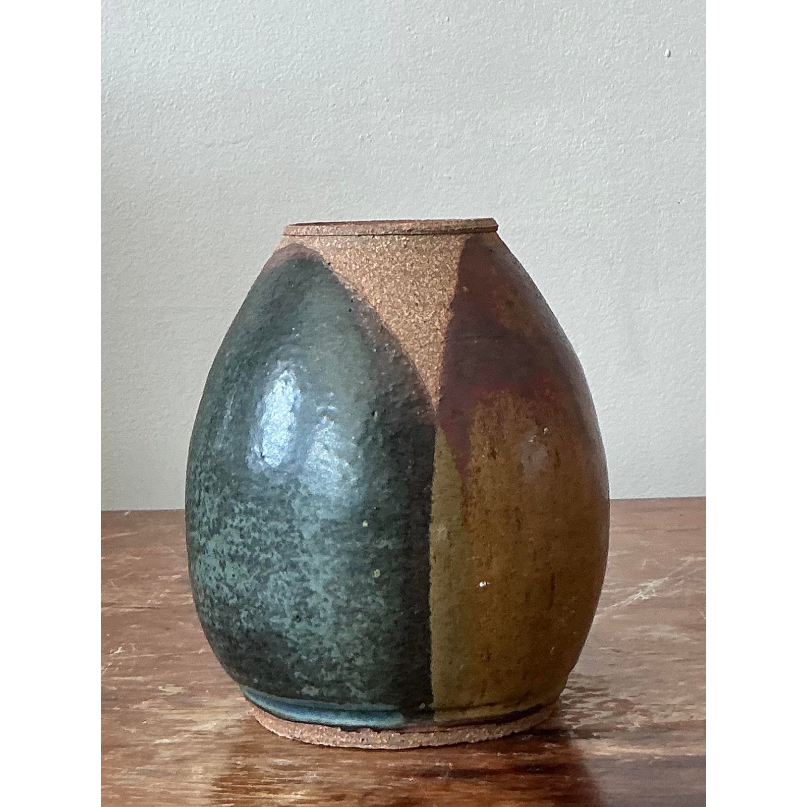 Vintage Boho Studio Pottery Vase - Detail view