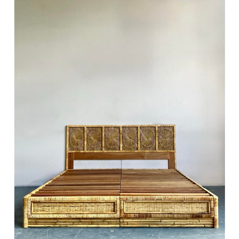 Vintage Coastal Sunburst Rattan King Platform Bed - Detail view