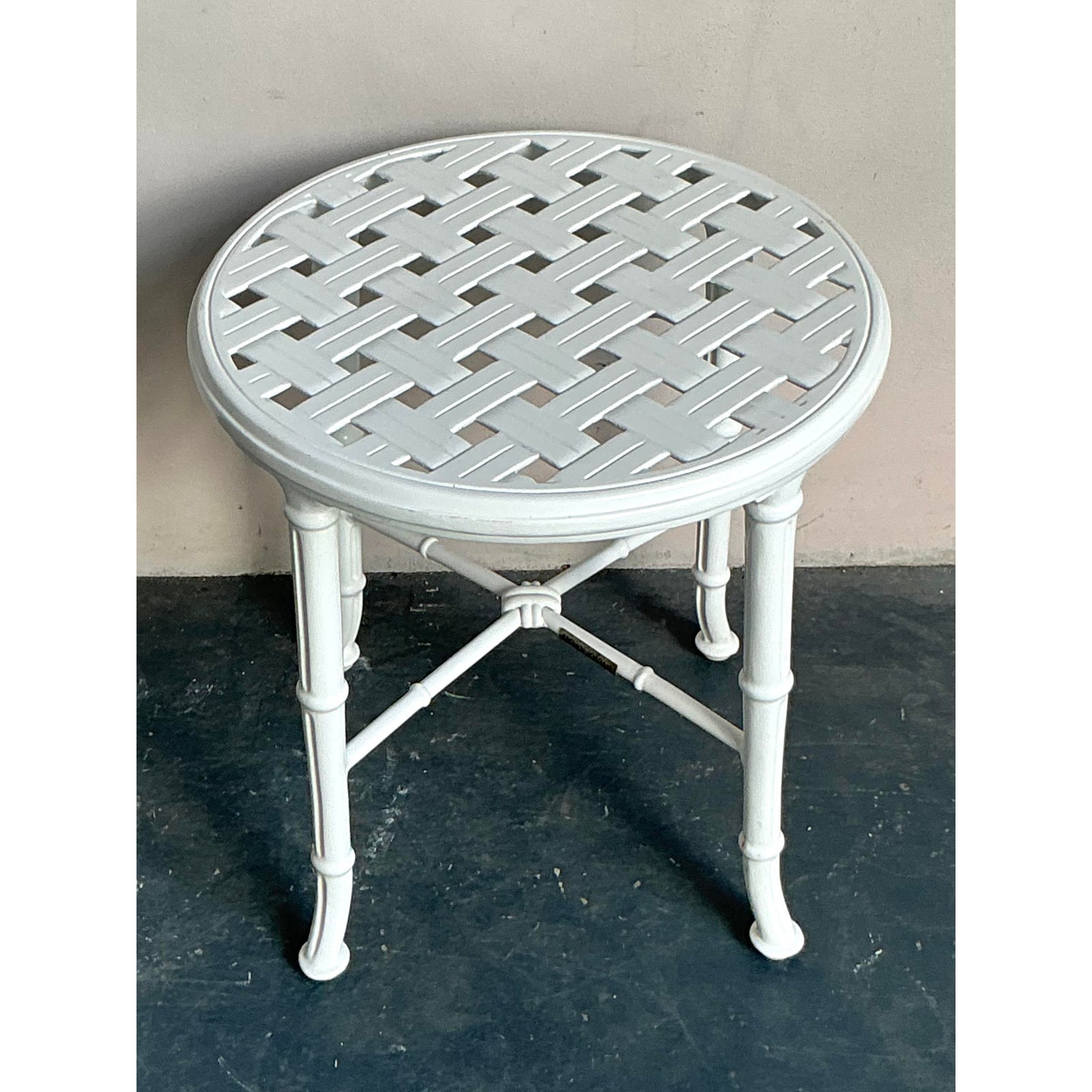 Vintage Regency Brown Jordan Side Table - Detail view
