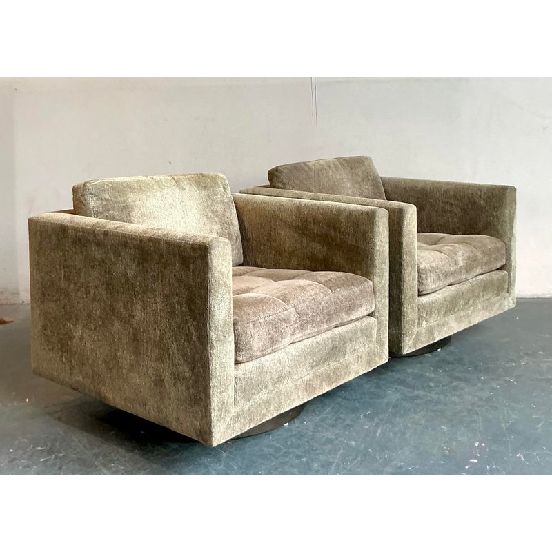 Vintage Boho Harvey Probber Swivel Chairs - A Pair - Back view
