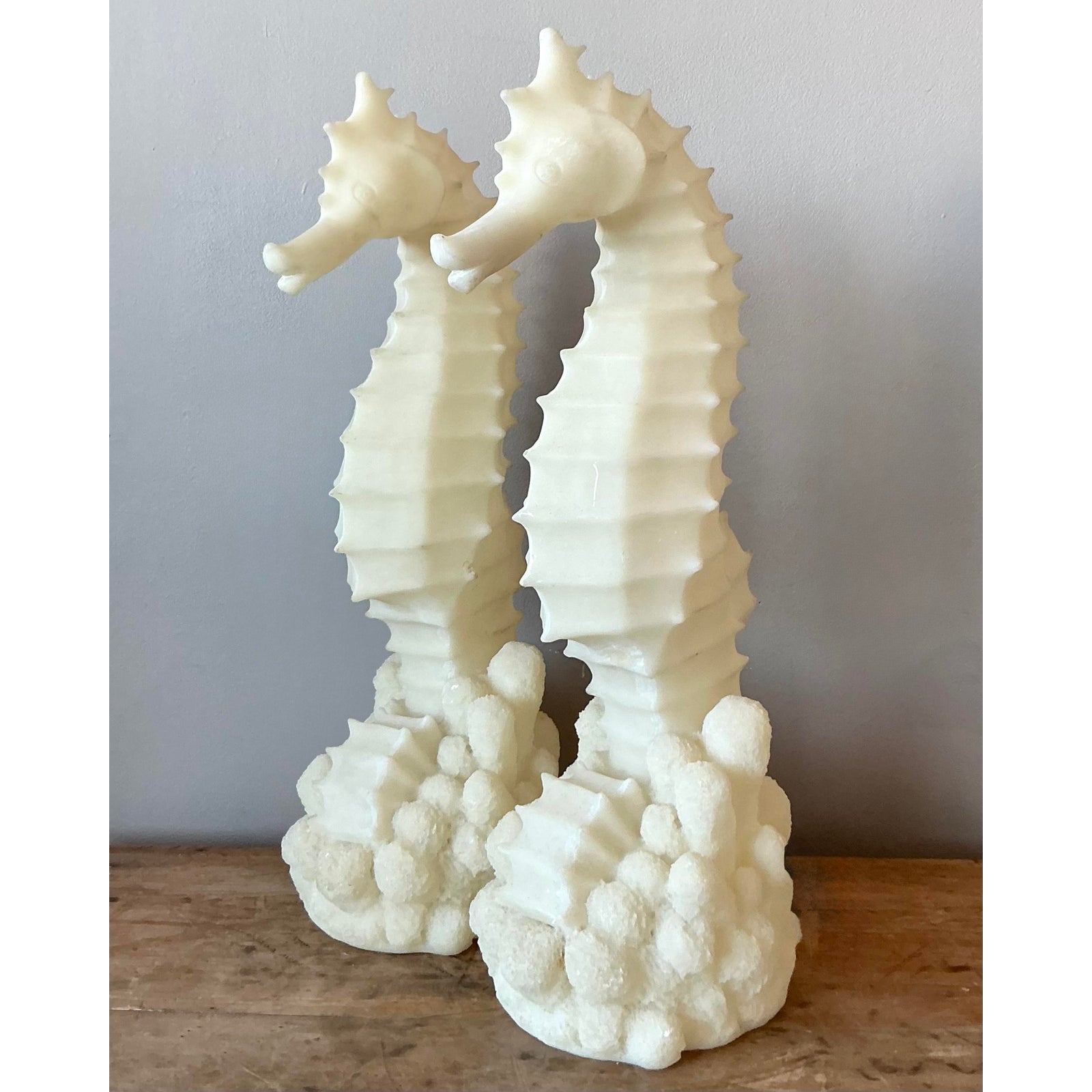 Vintage Coastal Cast Resin Seahorses Lamps - A Pair - Detail view