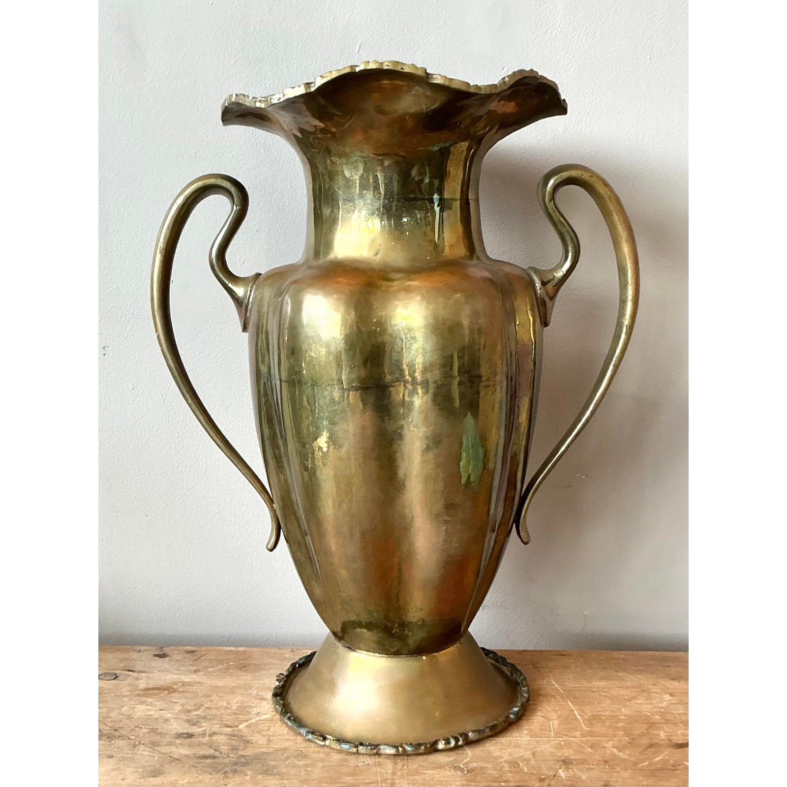 Vintage Boho Ruffle Brass Vase - Detail view