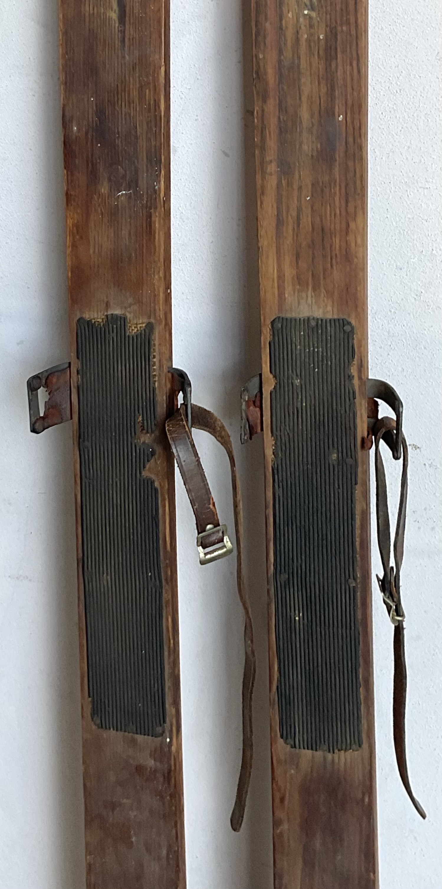 Vintage Boho Spaulding And Bros 1890s Wooden Skis - Set Of 2 - Back view