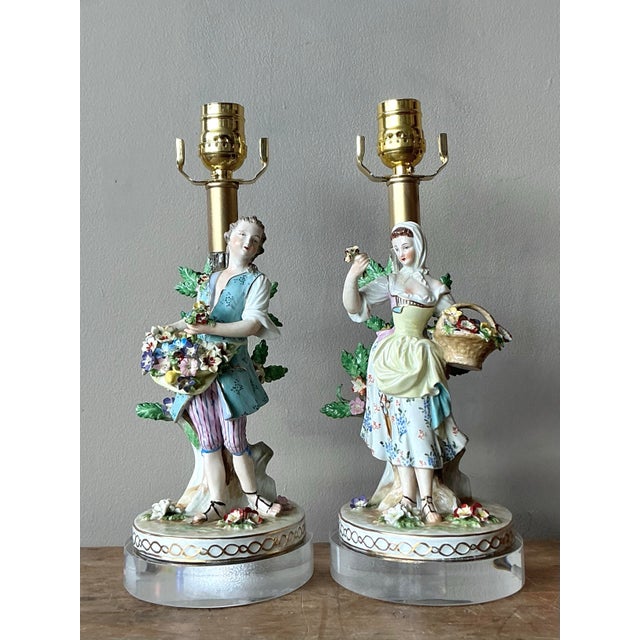 Vintage Regency German Dresden Porcelain Figure Lamps - A Pair - Detail view