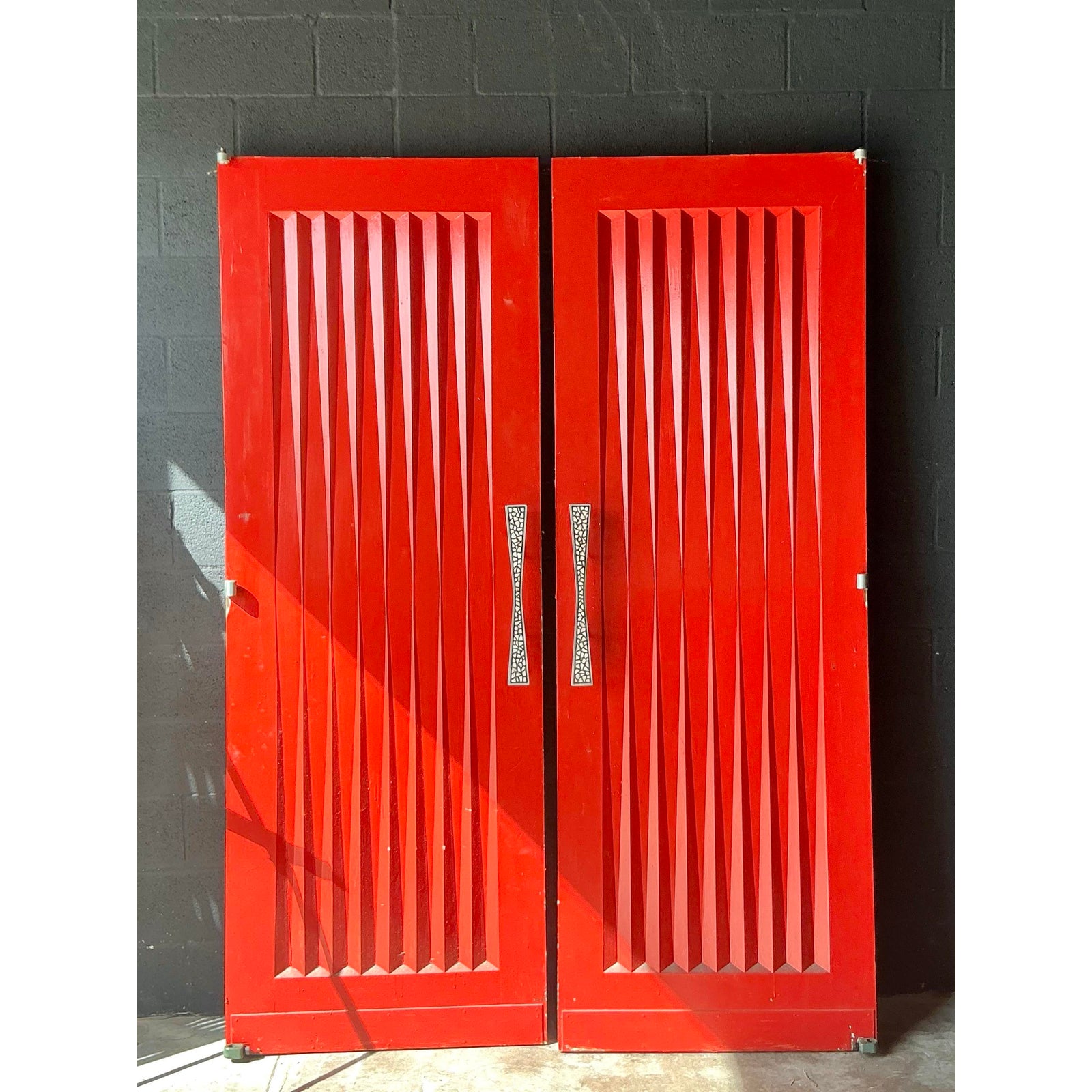 Vintage MCM Pleated Doors With Inlay Handles -Set of 2 - Side view