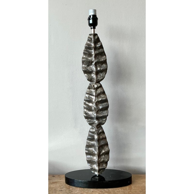 Vintage Boho Cast Leaves Lamp - Detail view