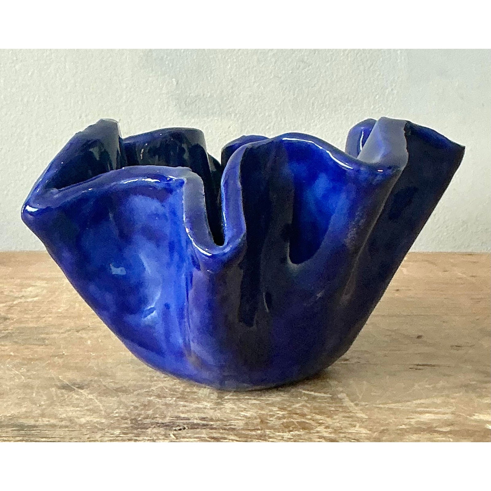 Vintage Boho Blue Ruffle Studio Pottery Bowl - Detail view