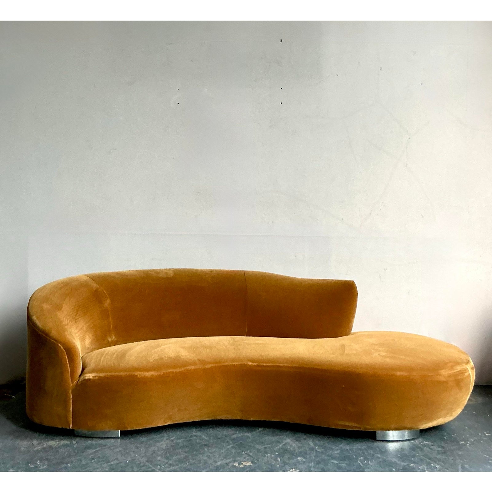 Vintage Boho Velvet Serpentine Sofa After Kagan - Top view