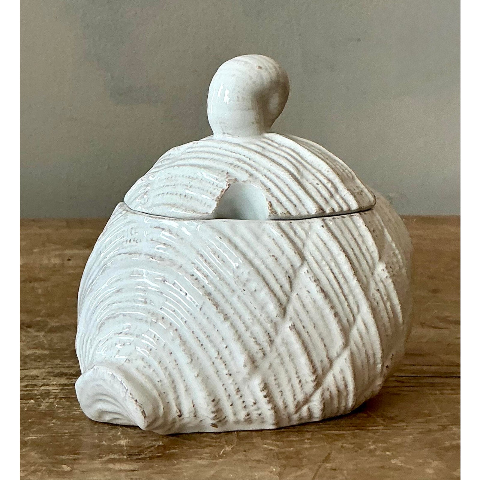 Vintage Boho Glazed Ceramic Conch Shell Honey Pot - Back view