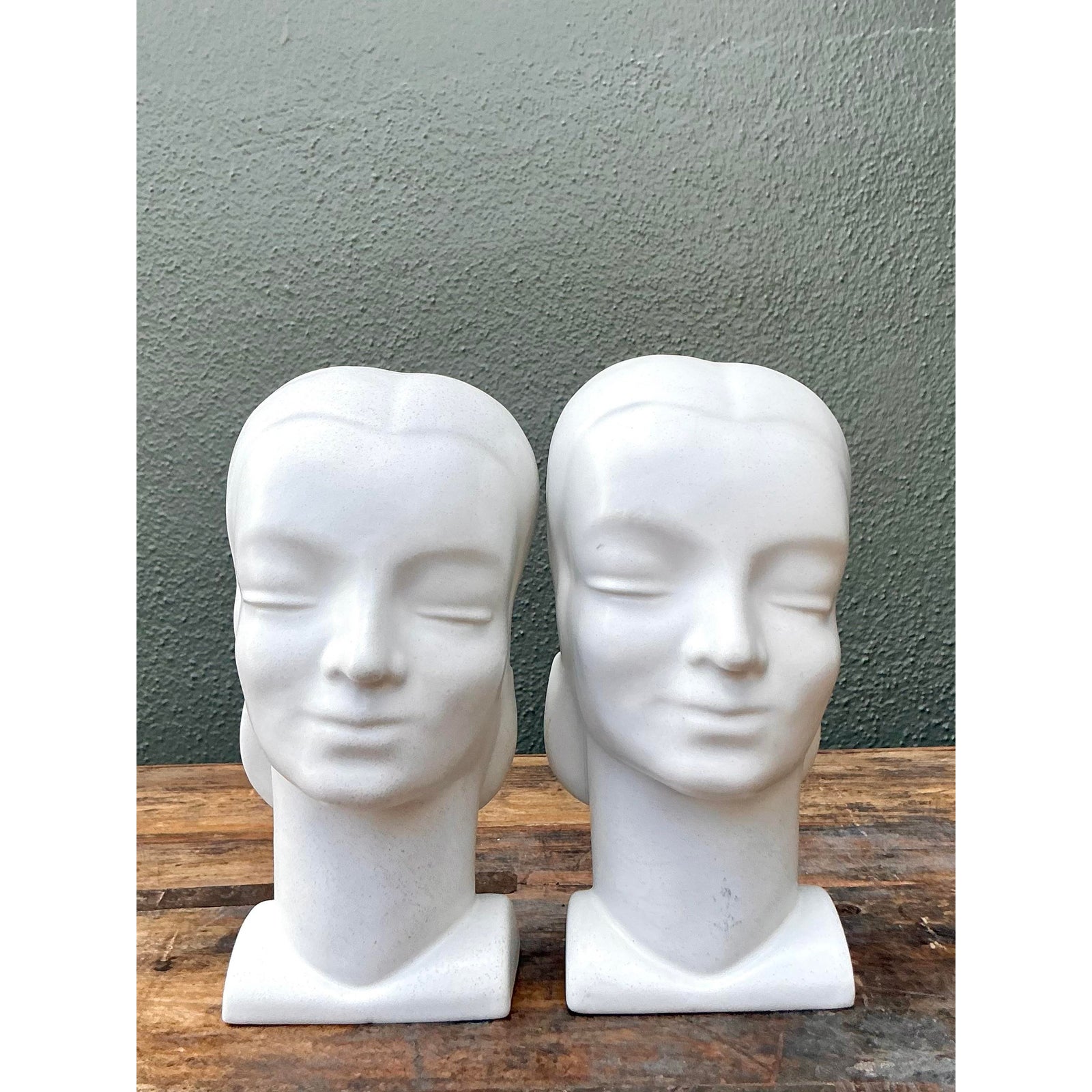 Vintage MCM Glazed Ceramic Wall Pockets. - Set of 2 - Detail view