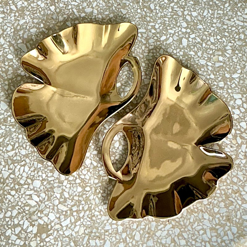 Vintage Regency Polished Brass Ginko Leaf Trays - a Pair - Top view