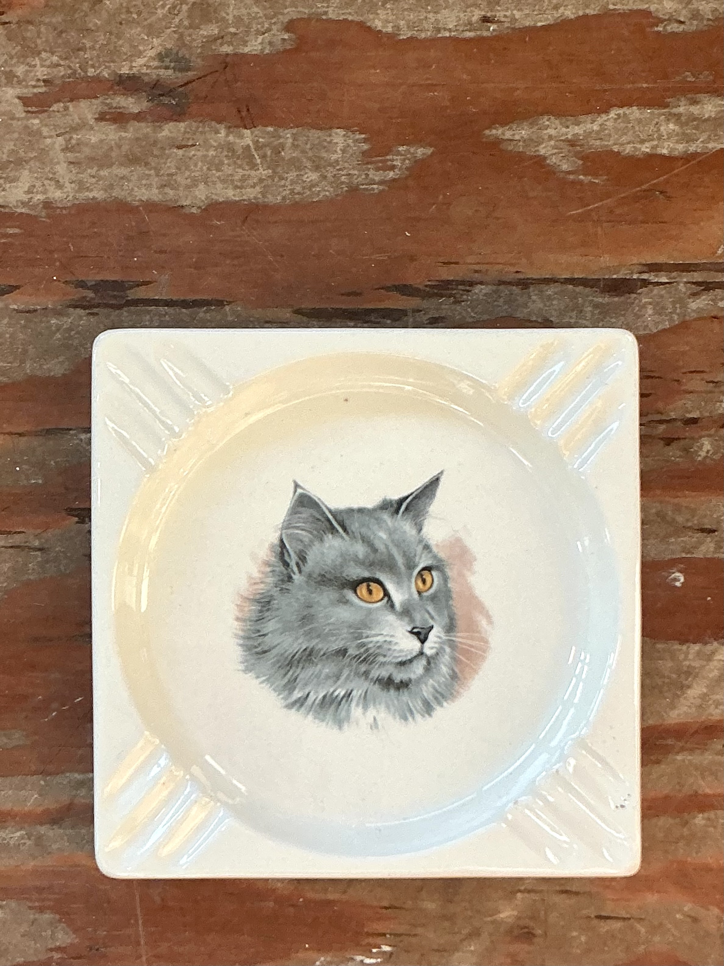 Vintage Boho Glazed Ceramic Cat Ashtray - Side view