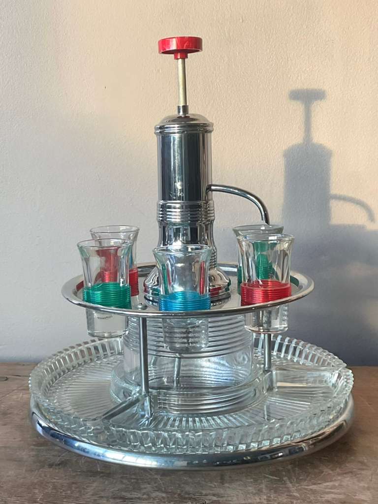 Vintage Boho MCM Swivel Shot Station - Detail view