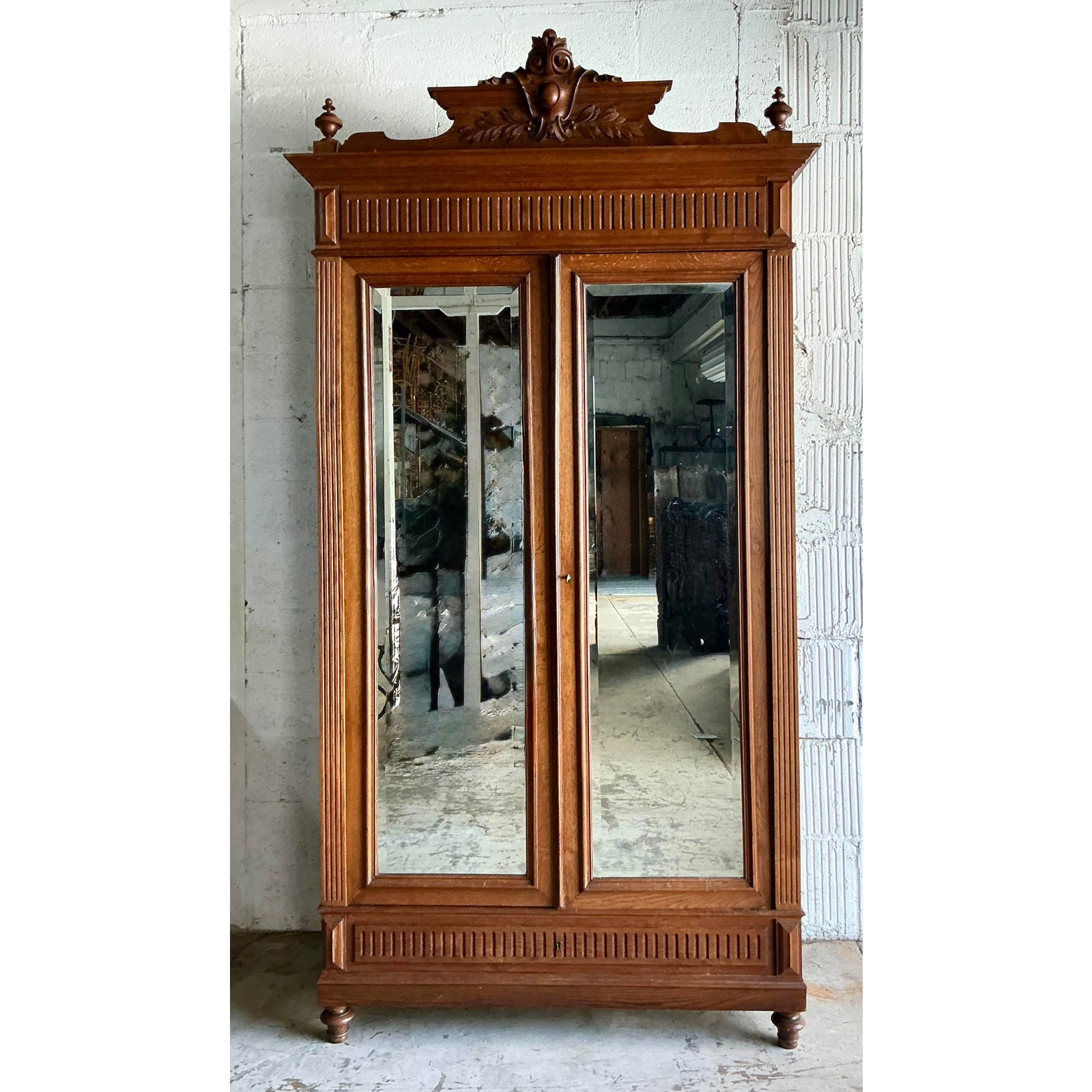 Vintage Boho Hand Carved Eastlake Linen Press - Detail view