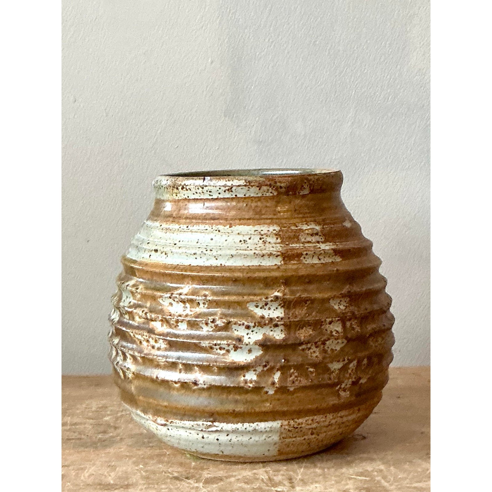 Vintage Boho Ribbed Studio Pottery Vase - Back view