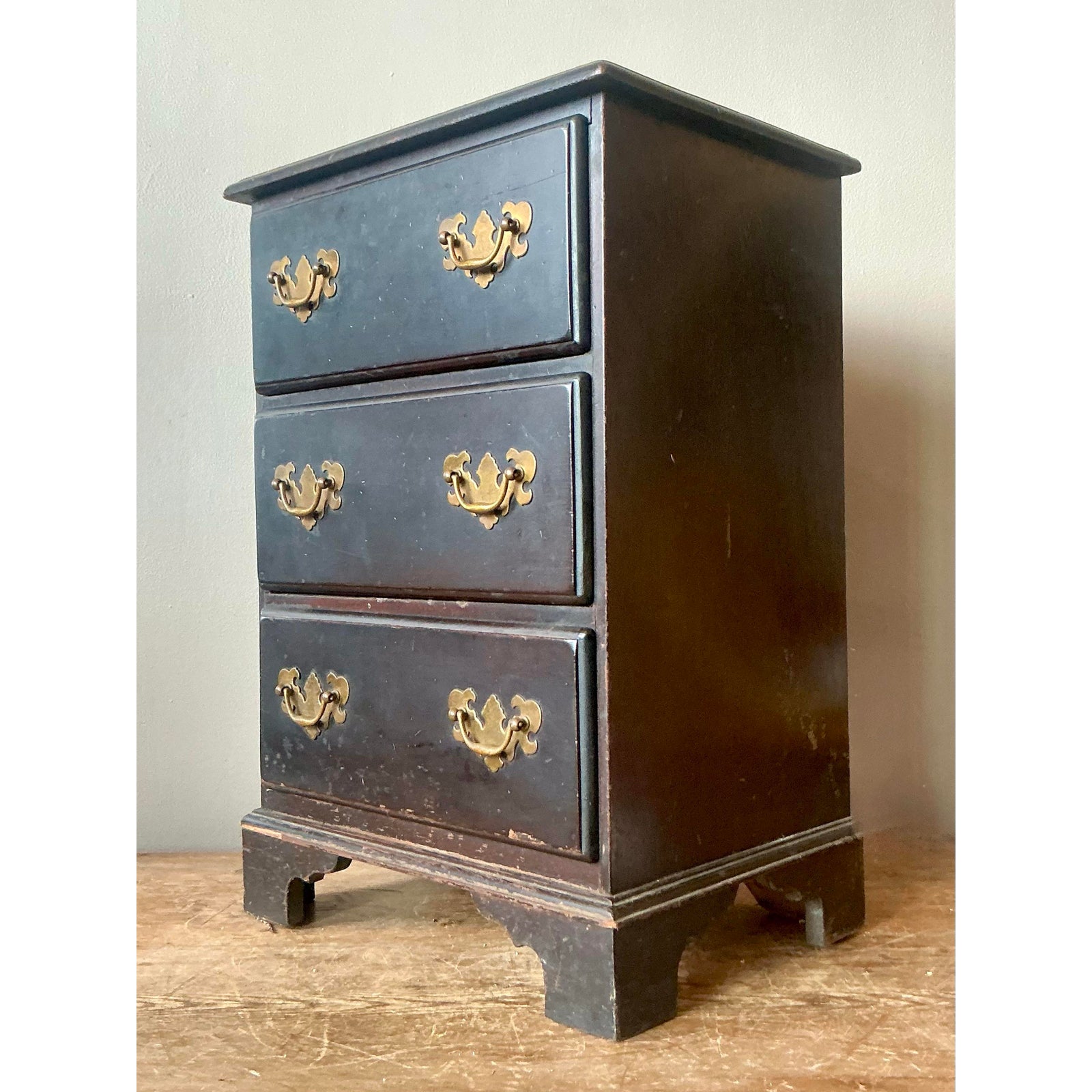 Vintage Regency Chippendale Petite Chest of Drawers - Top view