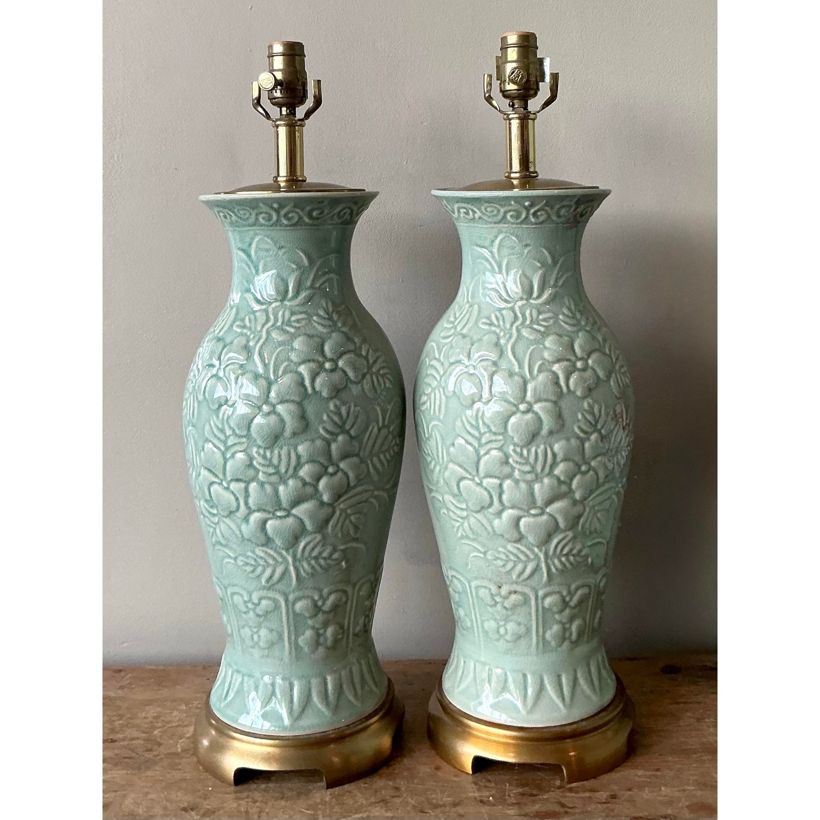 Vintage Boho Maitland Smith Celadon Lamp - Detail view